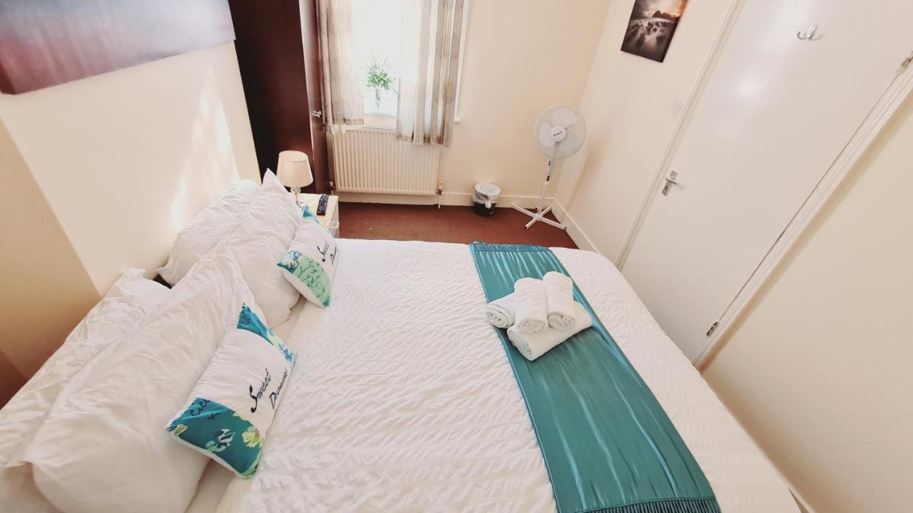 Cedar Villa - Perfect For Longer Stays Chatham  Exteriör bild